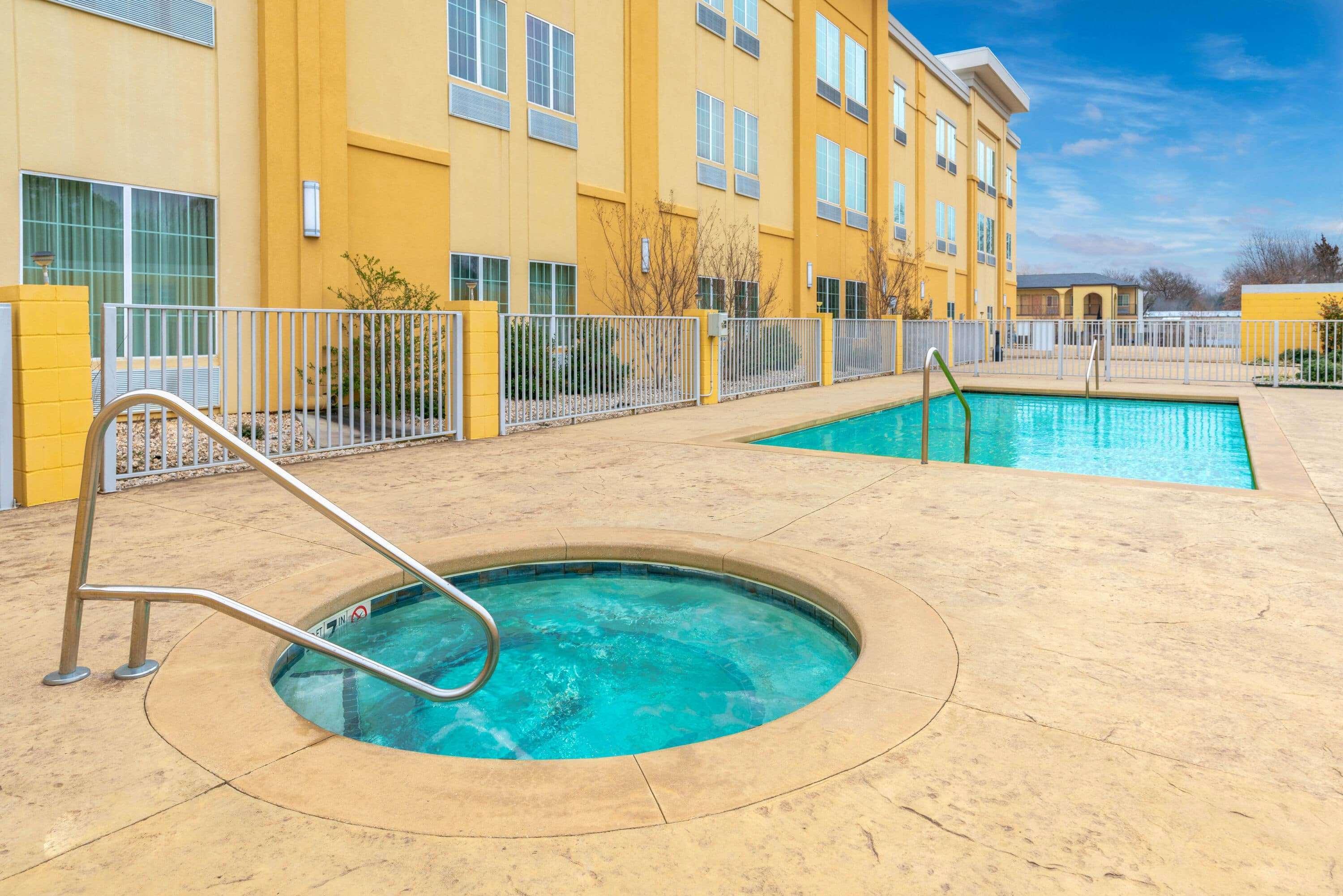 Hotel La Quinta By Wyndham Muskogee Exterior foto
